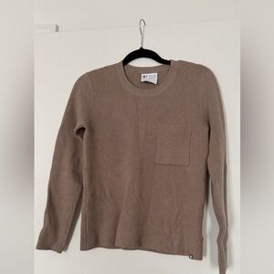 🩵 4 for $25 Figs women’s  Tan Sweater